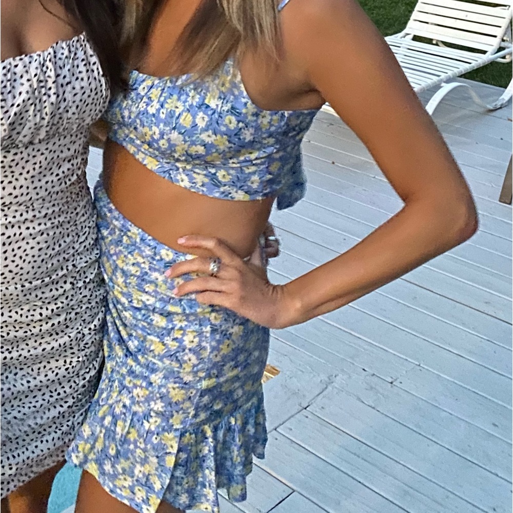 NEW Condition (worn once) Floral Two-Piece Skirt Set